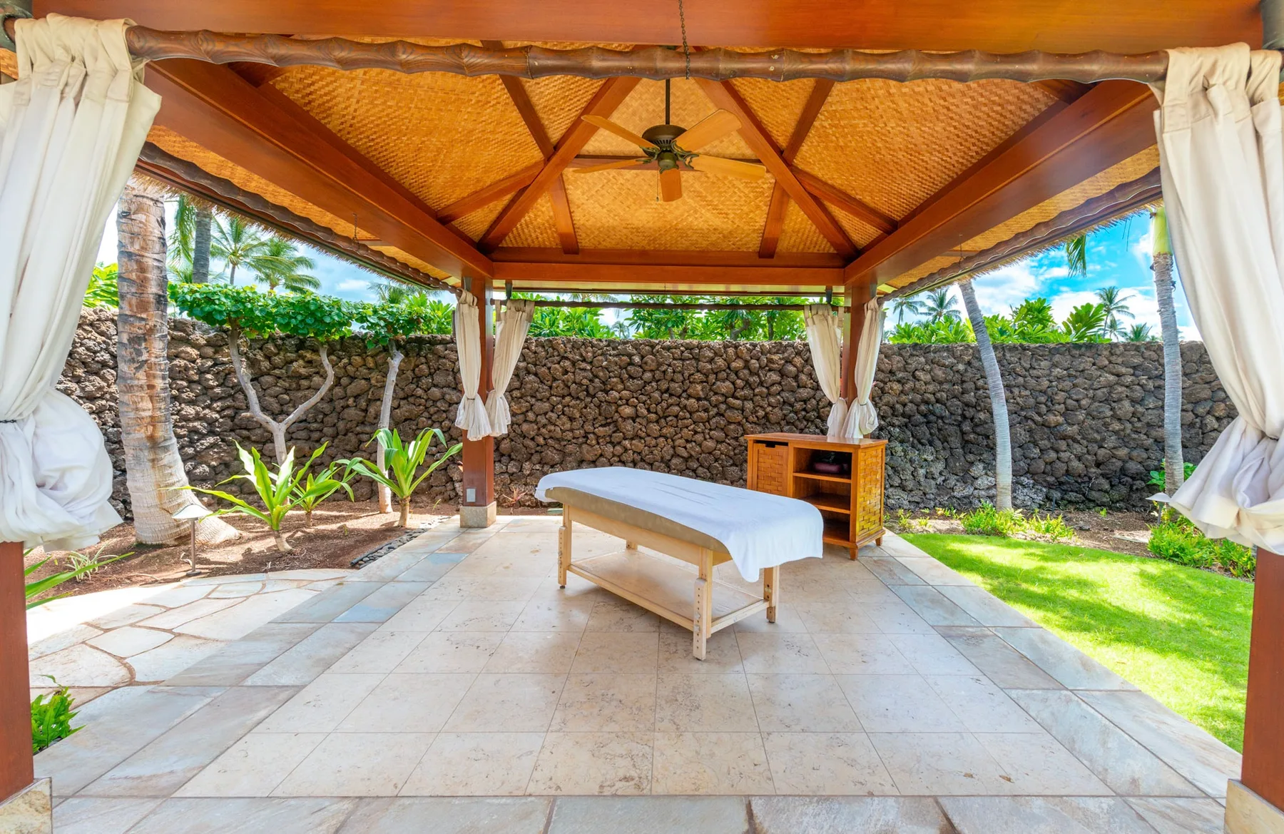 3BD Na Hale 3 at Pauoa Beach Club at Mauna Lani Resort