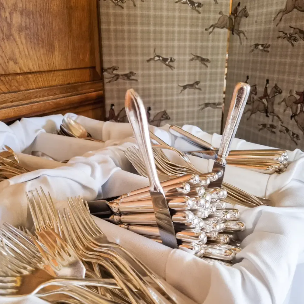 Restaurant tableware