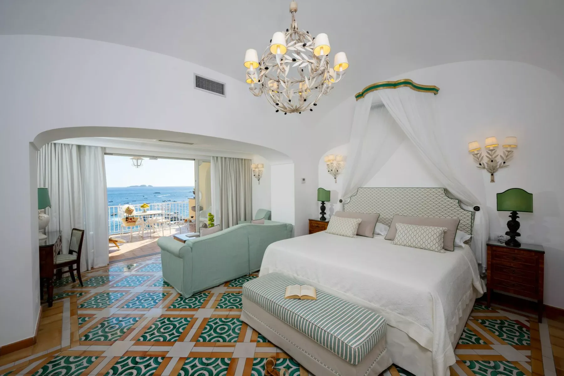Hotel Buca di Bacco room