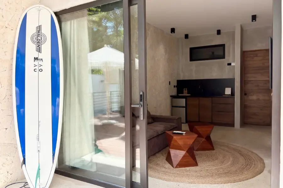 Hibiscus Suite living room