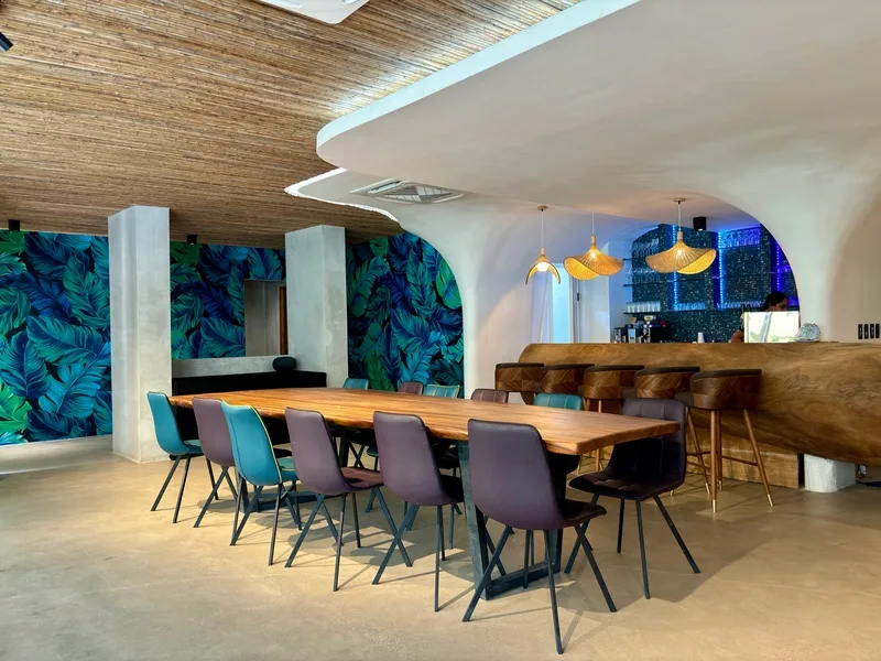Restaurant and dining