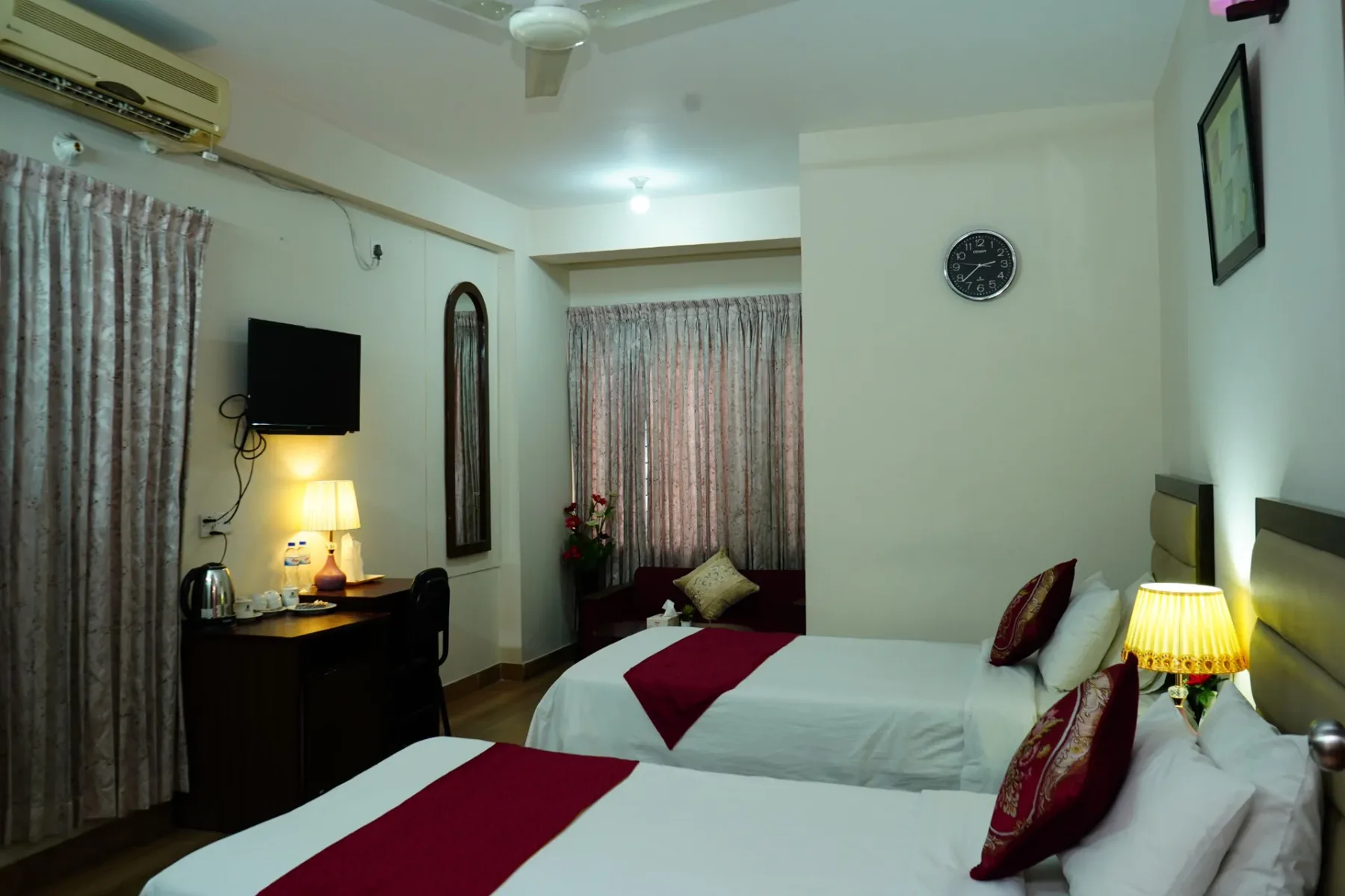 Deluxe Twin Room