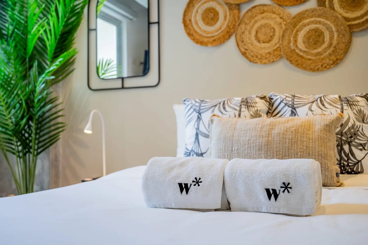 High-end 2BR in Plaza Herrera