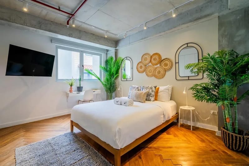High-end 2BR in Plaza Herrera