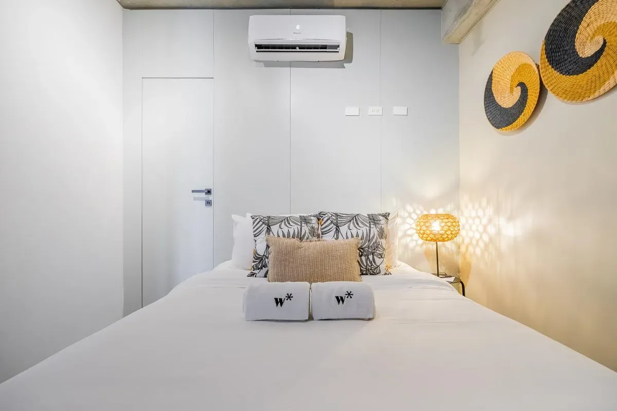 High-end 2BR in Plaza Herrera