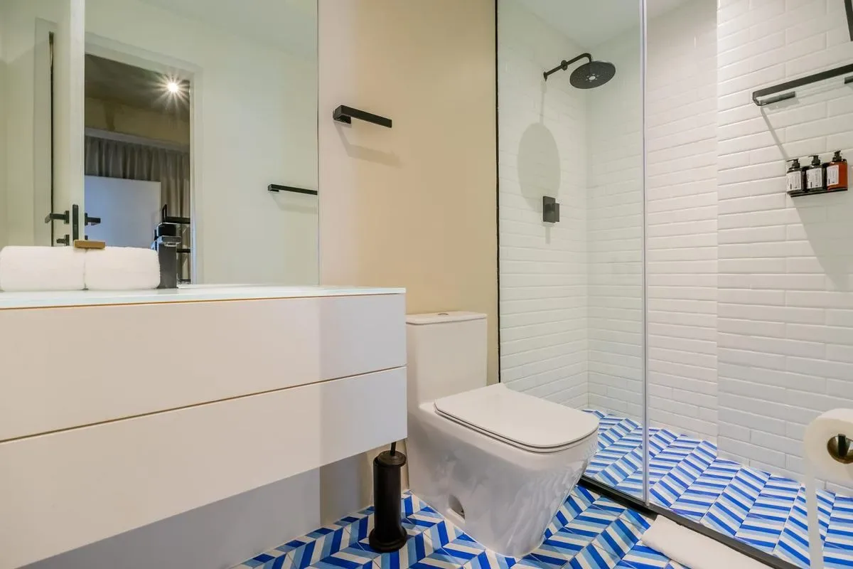 High-end 2BR in Plaza Herrera