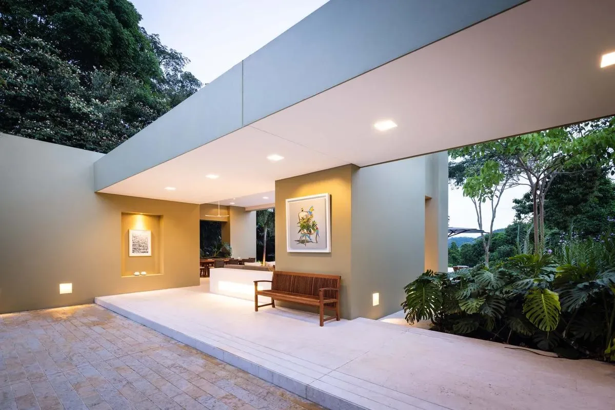 Amazing 4BR Villa at Mesa de Yeguas