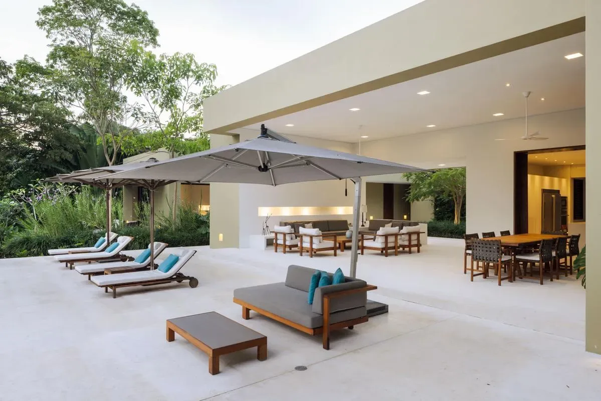 Amazing 4BR Villa at Mesa de Yeguas