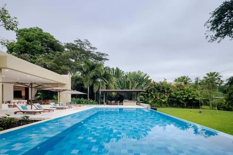 Amazing 4BR Villa at Mesa de Yeguas
