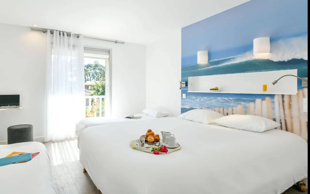 Habitación Superior con terraza para hasta tres personas