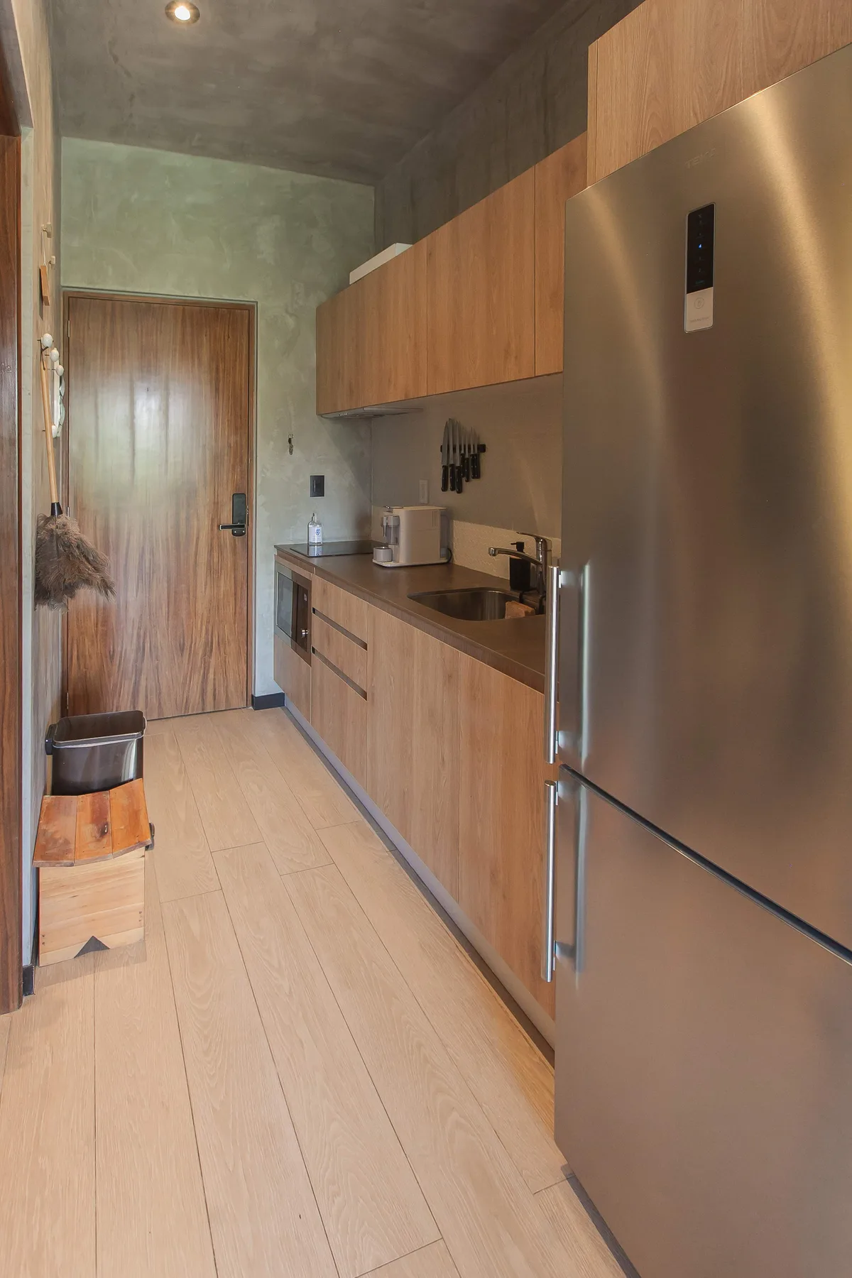 Cozy & Delightful Studio with Balcony