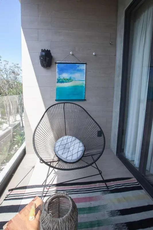 Cozy & Delightful Studio with Balcony