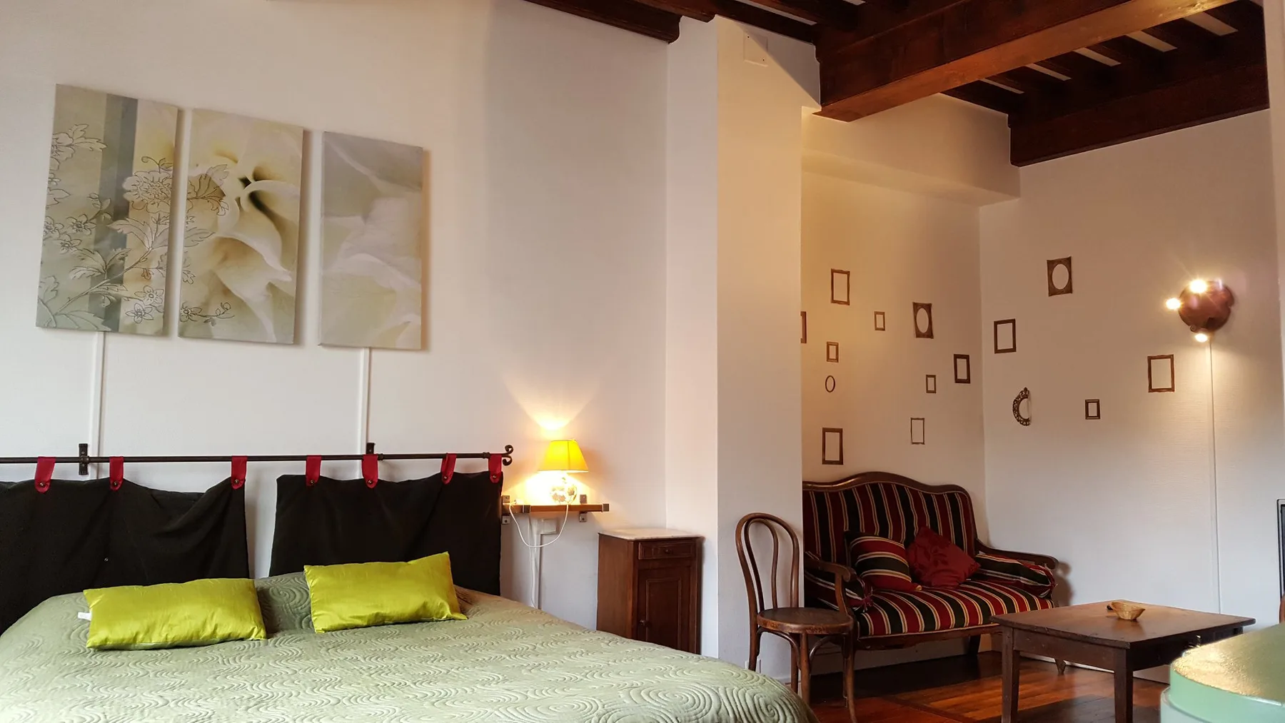 Guest room