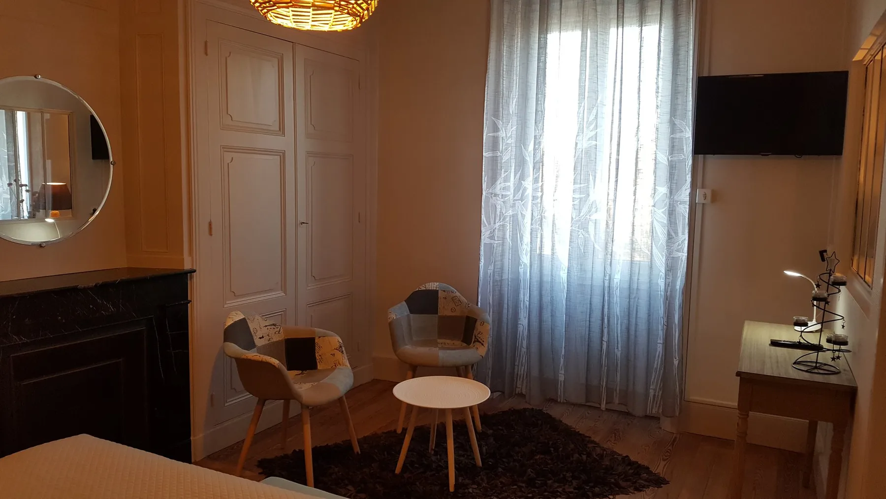 Guest room