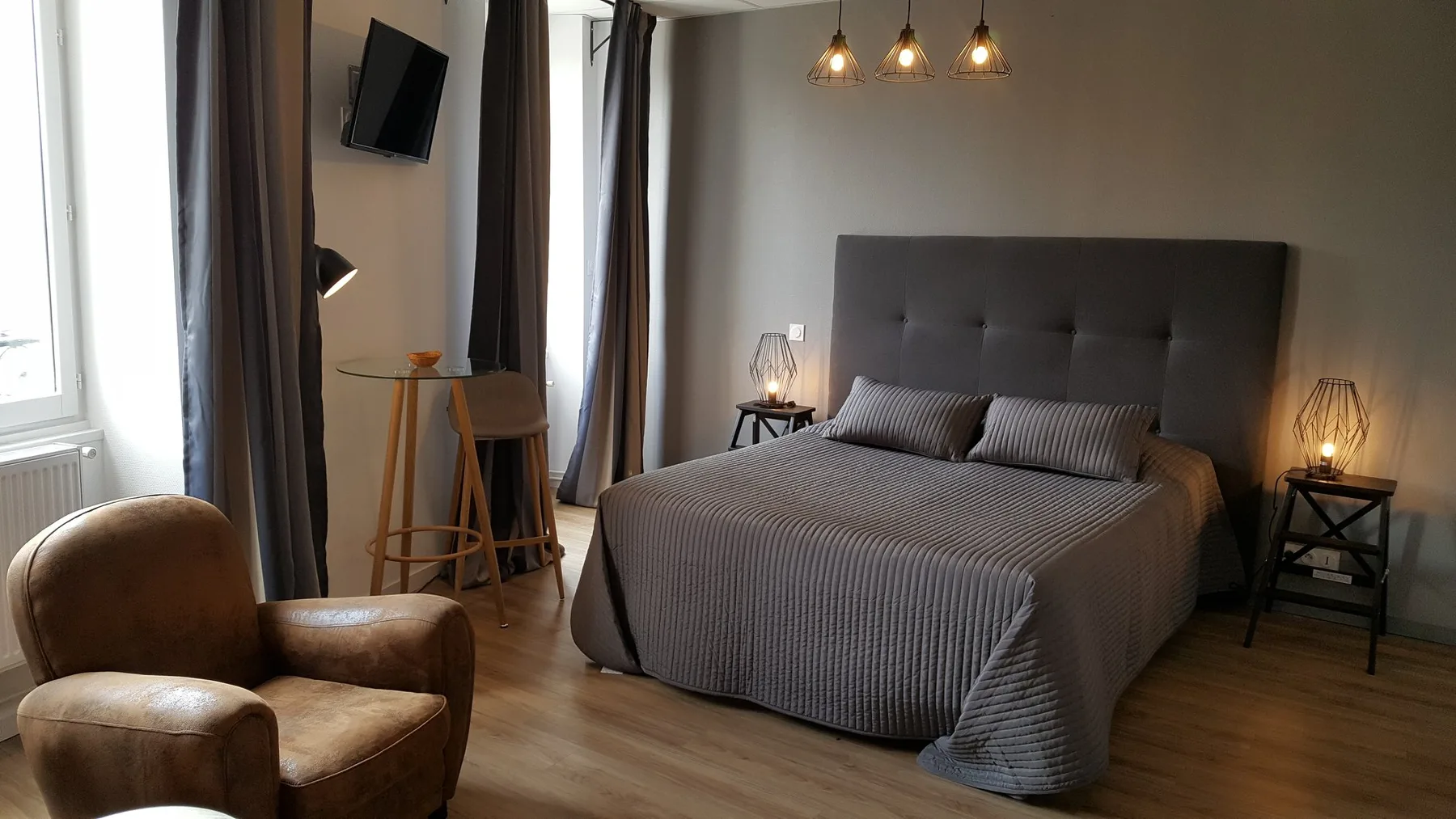 Guest room