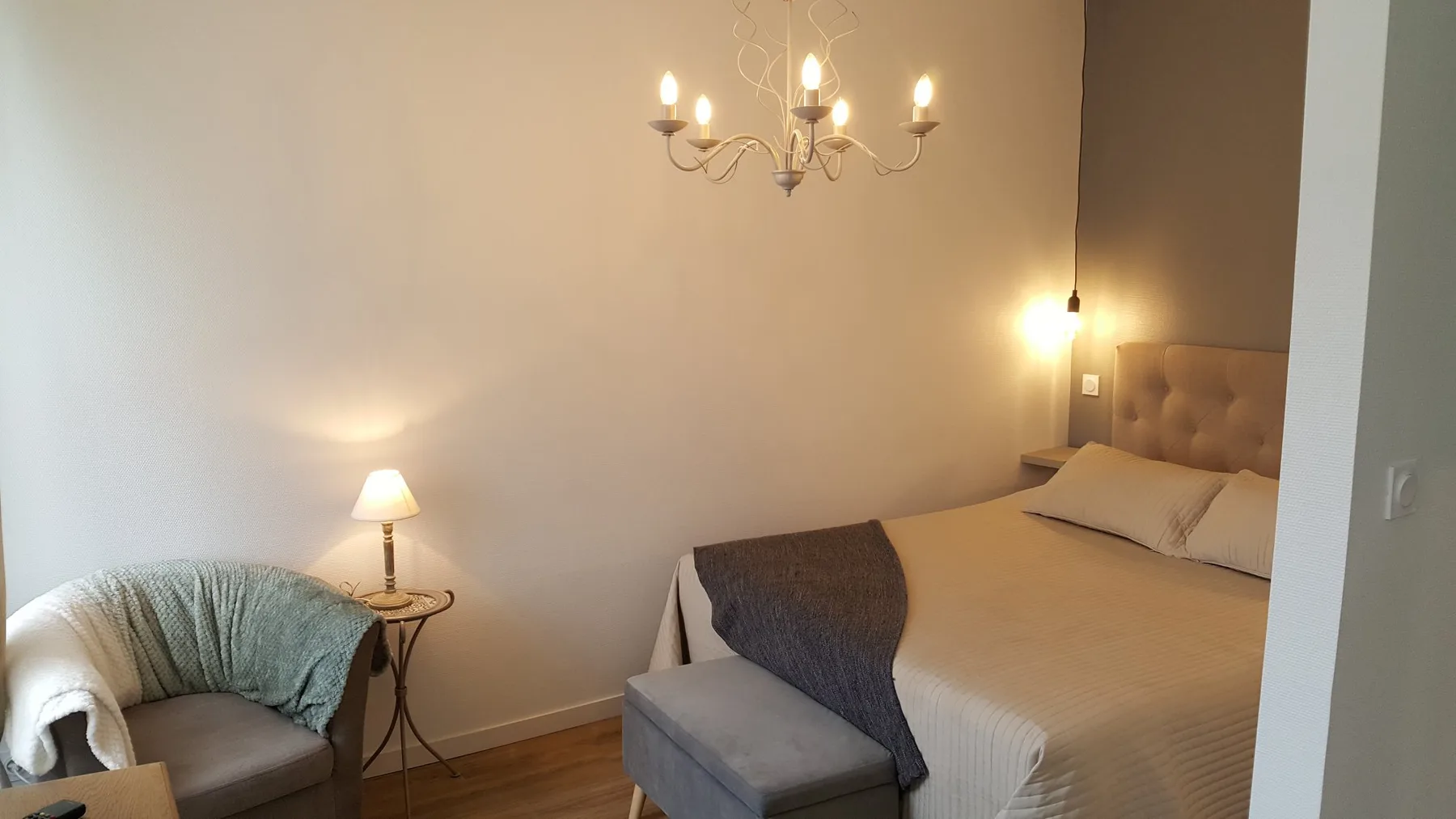 Guest room
