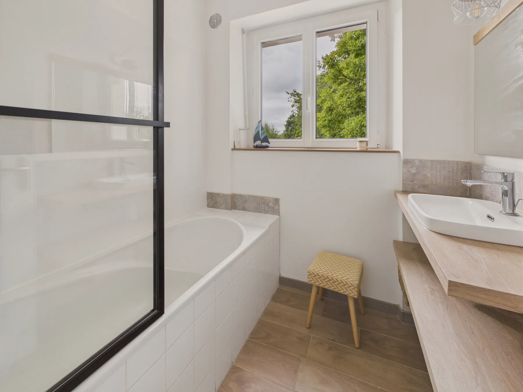 Property gallery photo