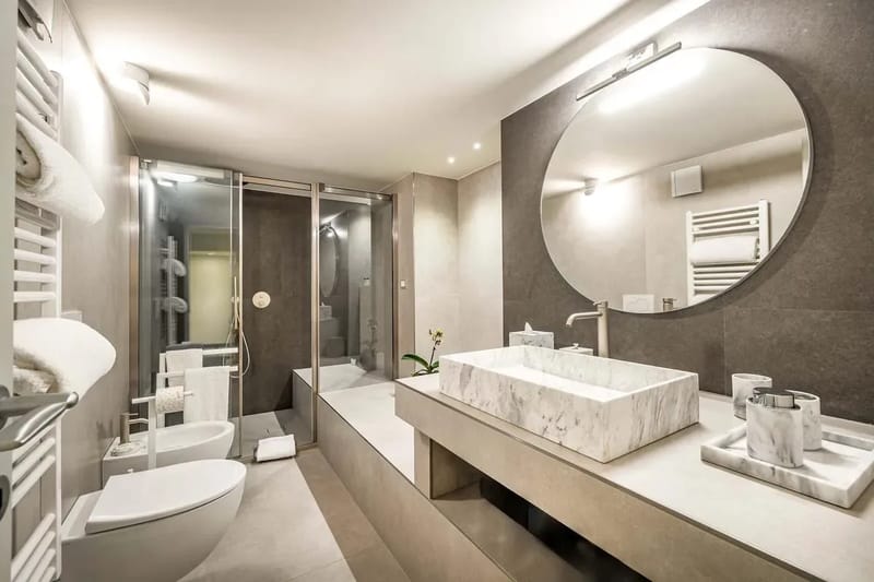 Deluxe King Suite