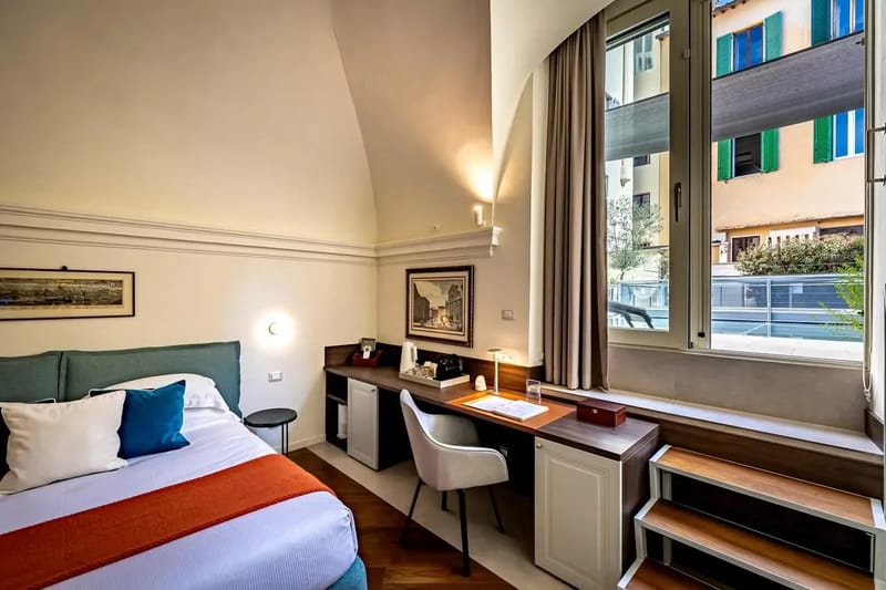Deluxe King Suite