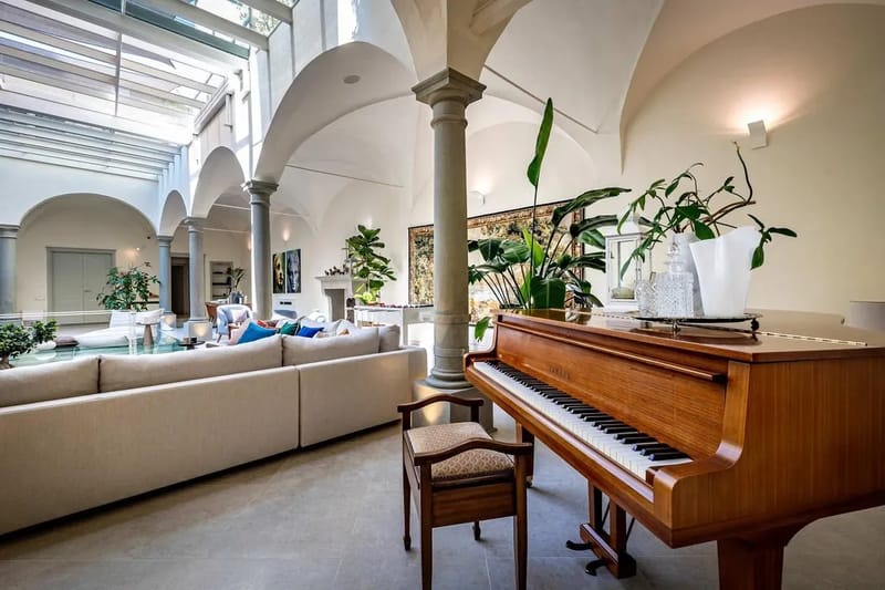 Deluxe King Suite