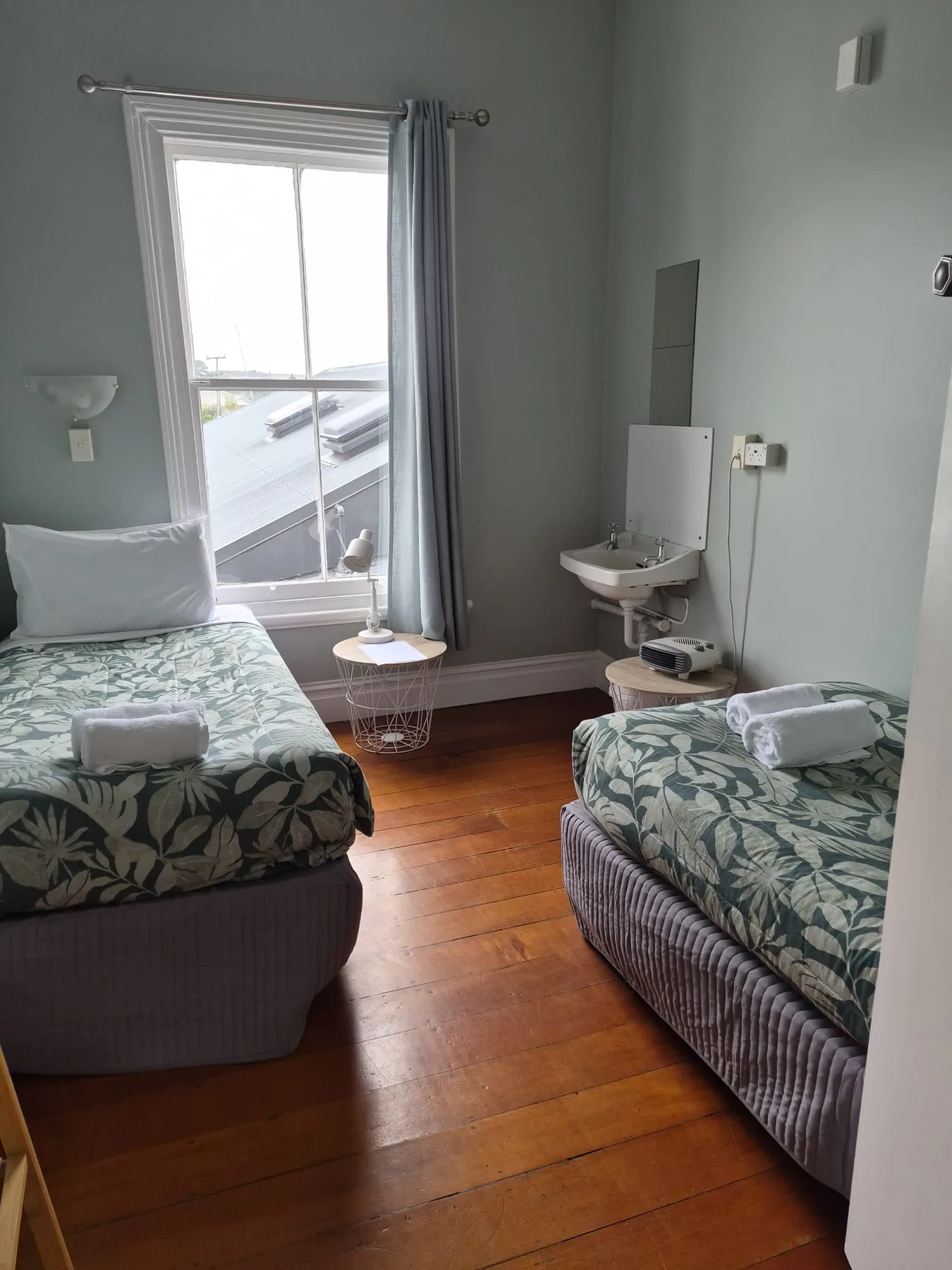 Habitación con dos camas individuales