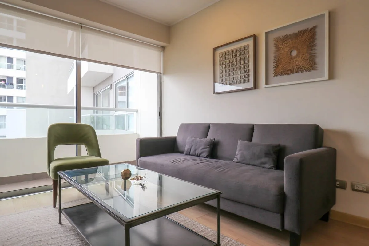 Super 1BR w Balcony in Barranco