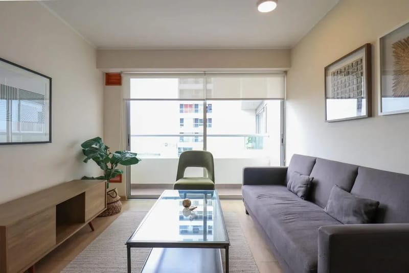 Super 1BR w Balcony in Barranco