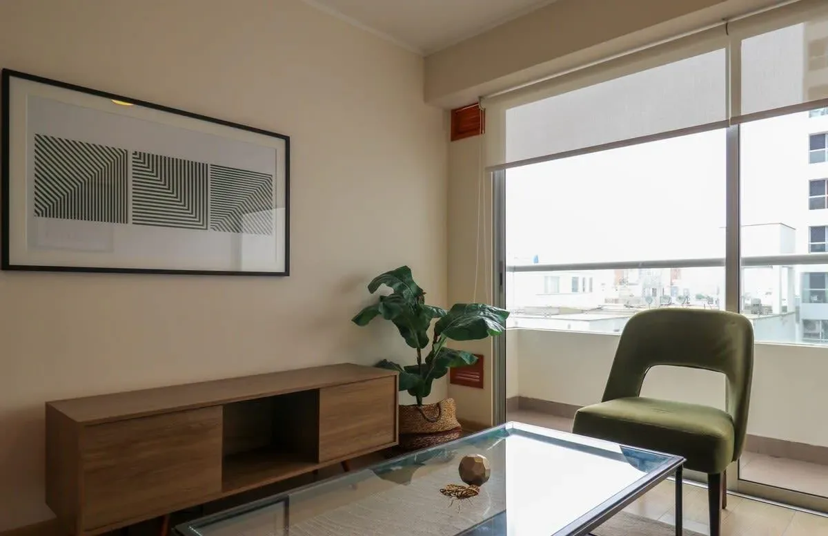 Super 1BR w Balcony in Barranco