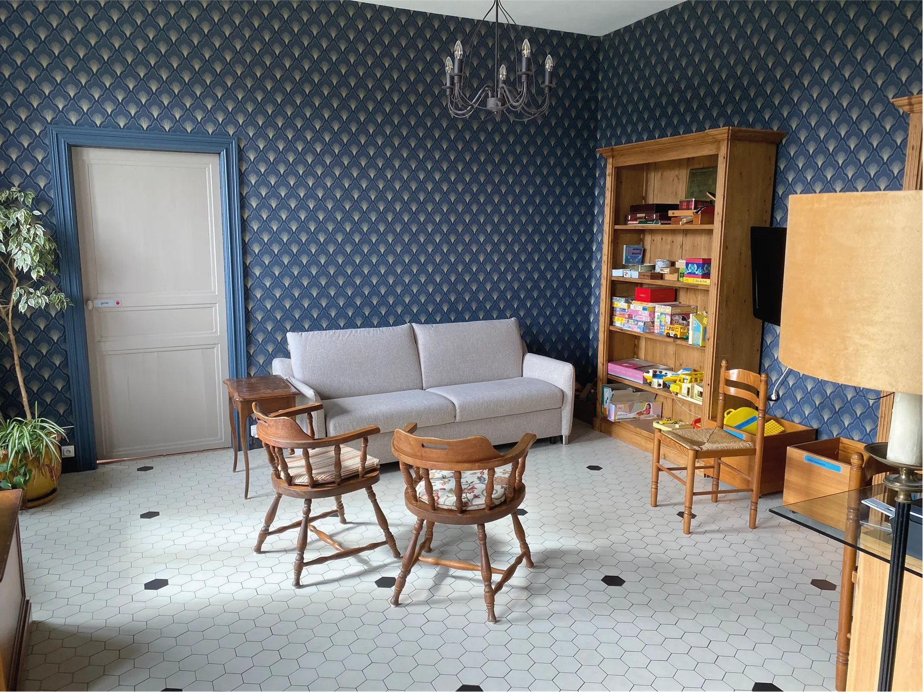 Children’s living room and TV