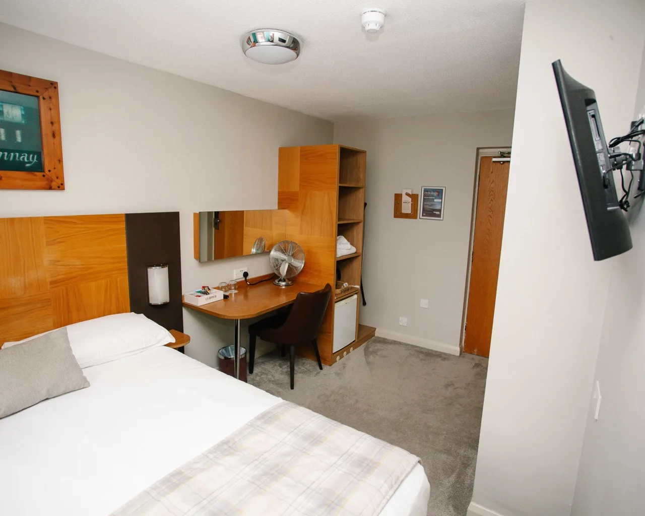 Snug Double Room