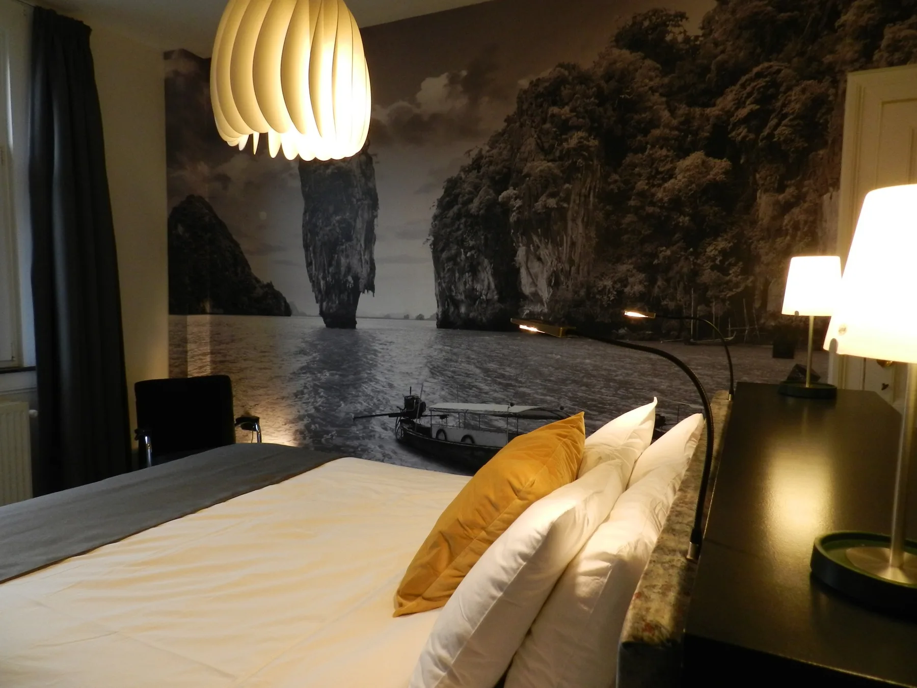 Guesthouse room