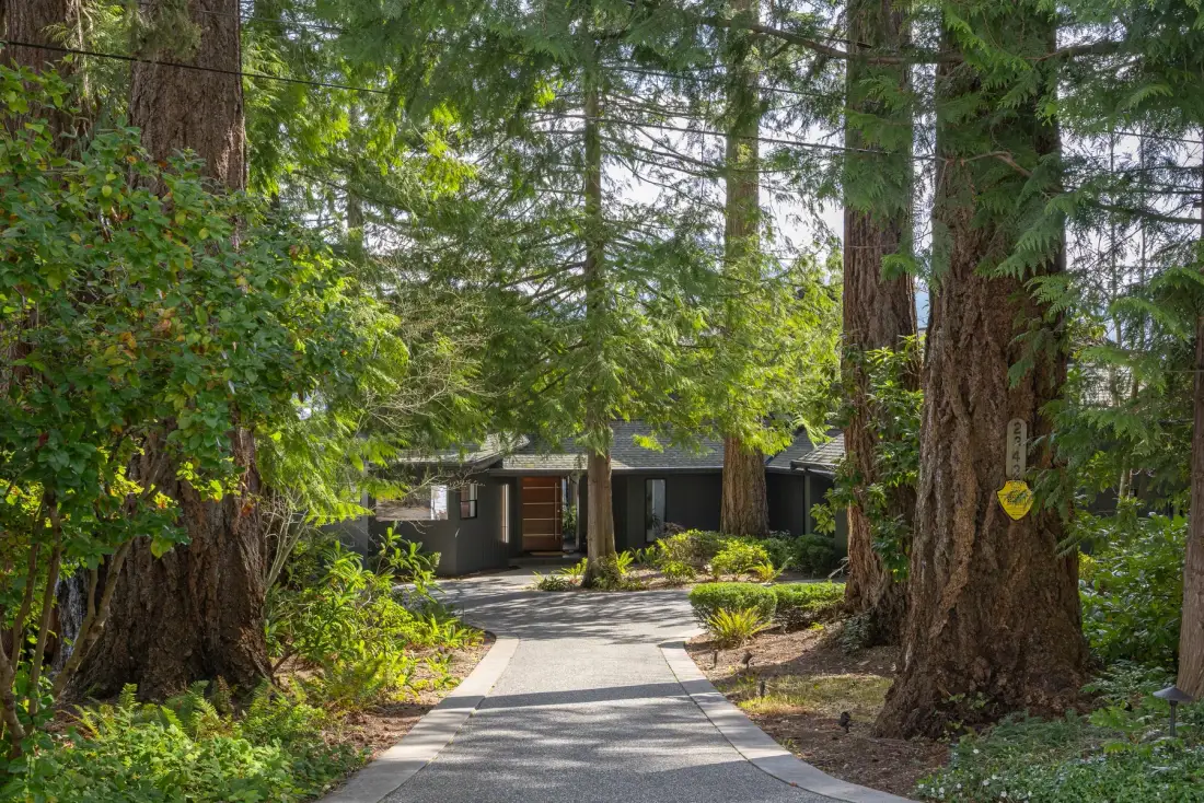 Lake Whatcom Beachfront Villa