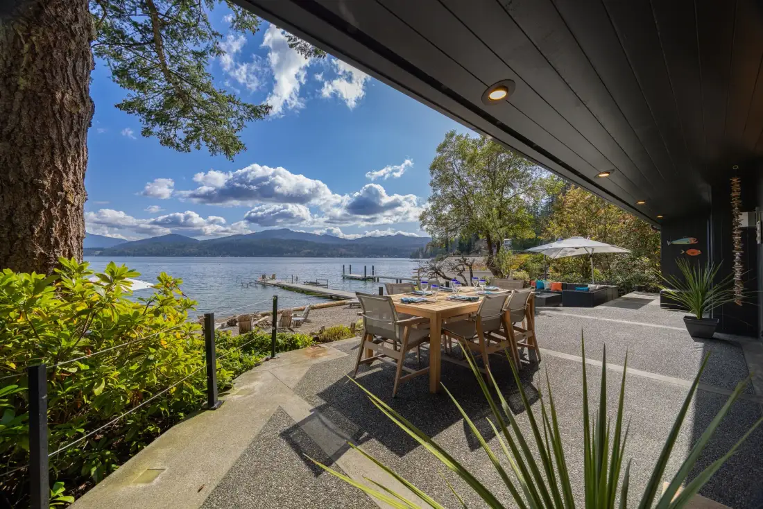Lake Whatcom Beachfront Villa