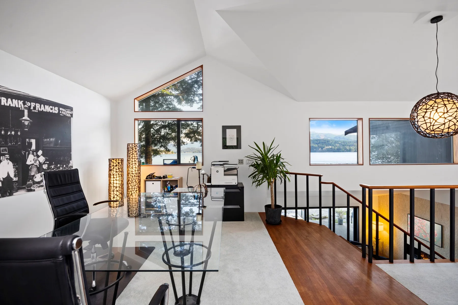 Lake Whatcom Beachfront Villa