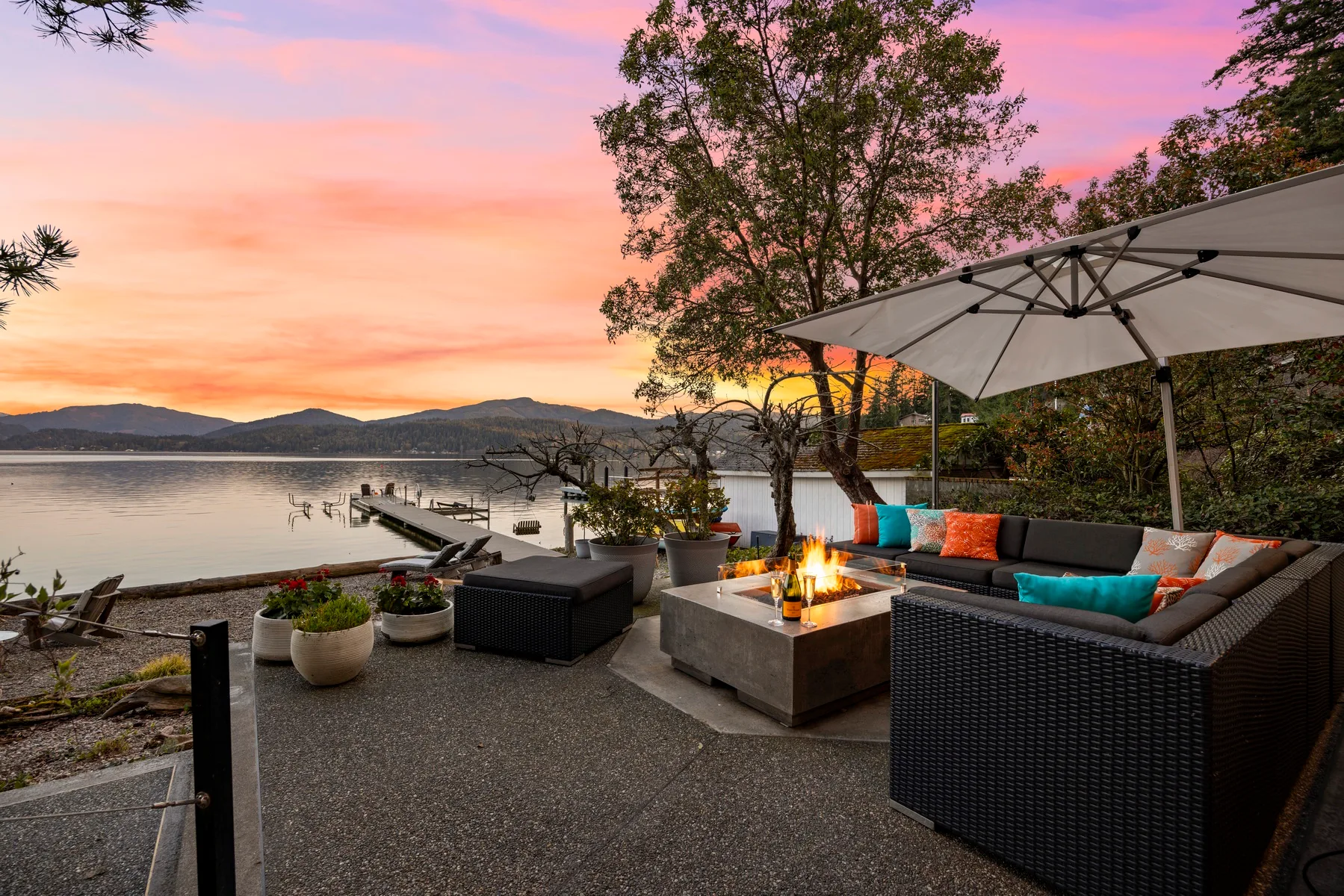 Lake Whatcom Beachfront Villa