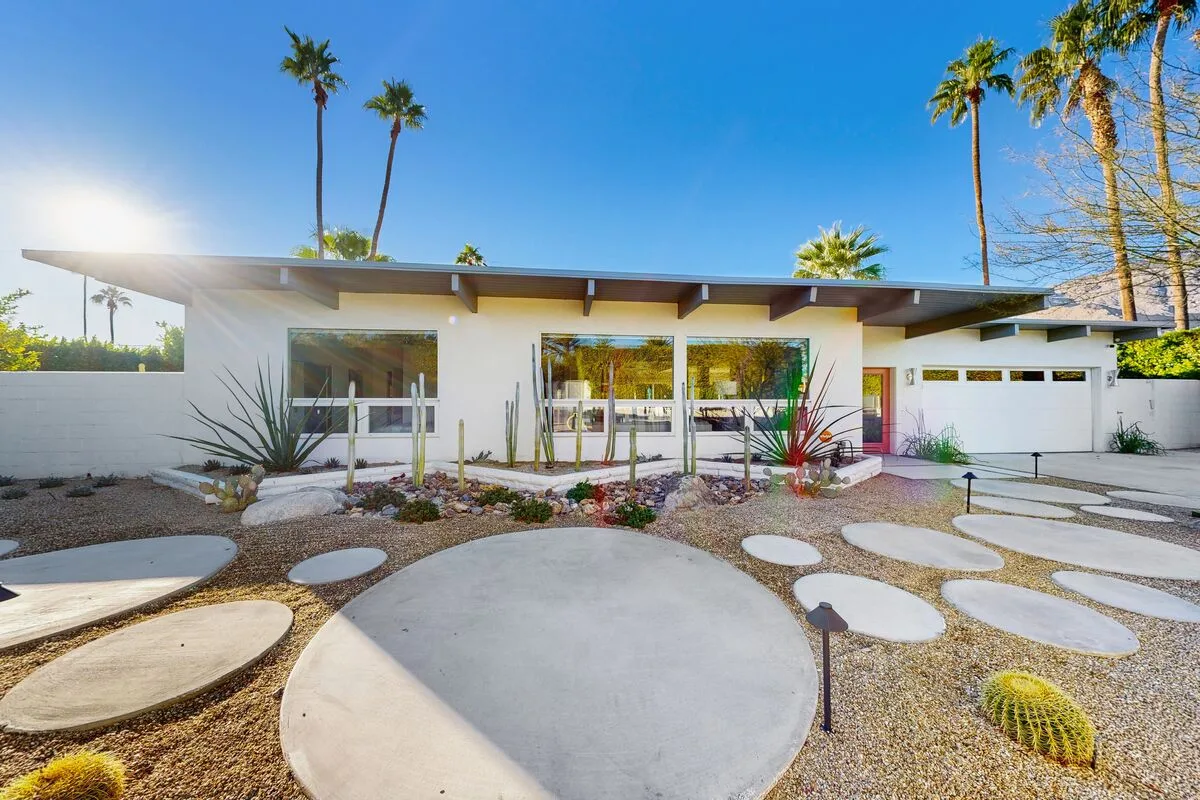 Desert Luxe Retreat