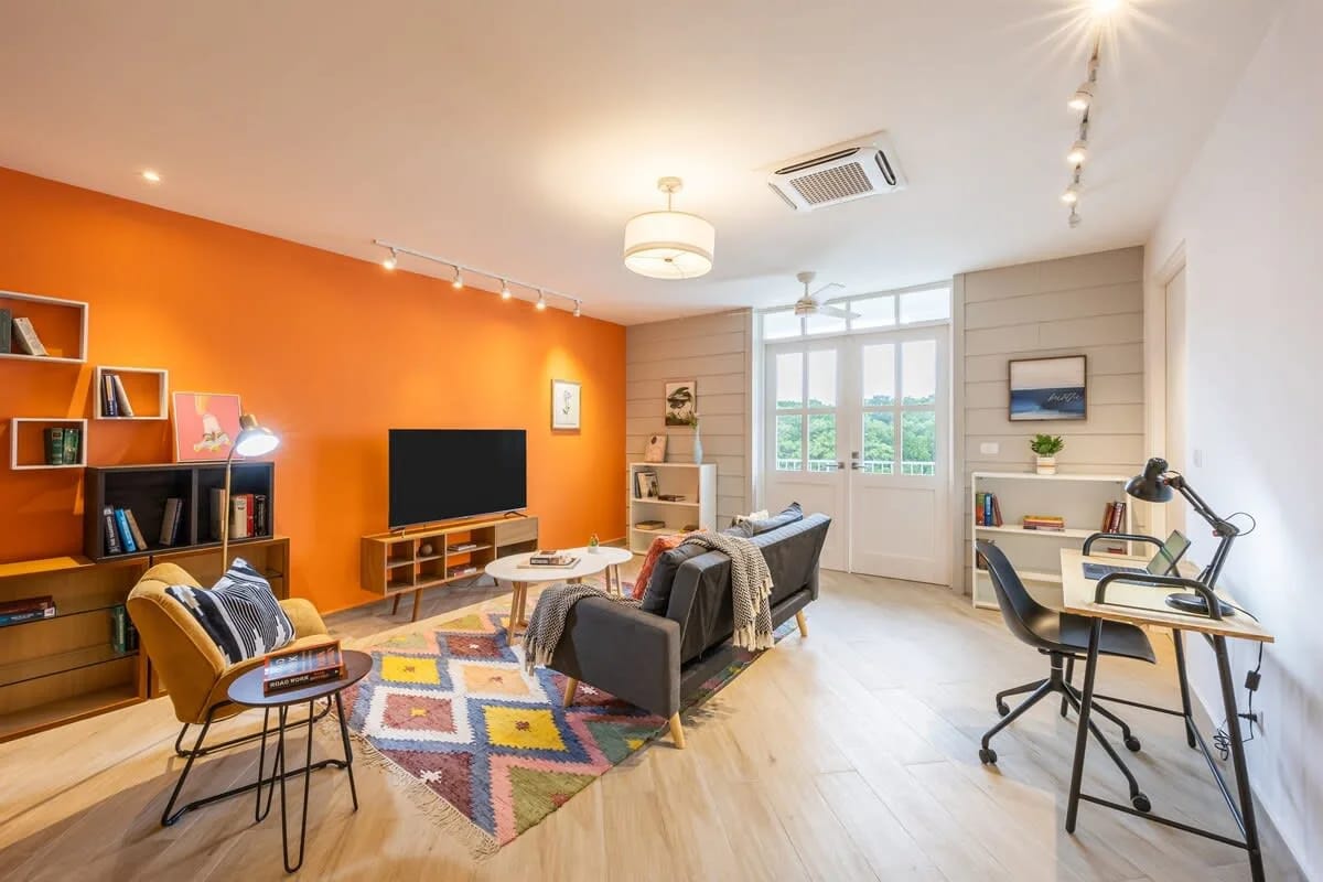 Refined 1BR in Casco Antiguo w/ Balcony
