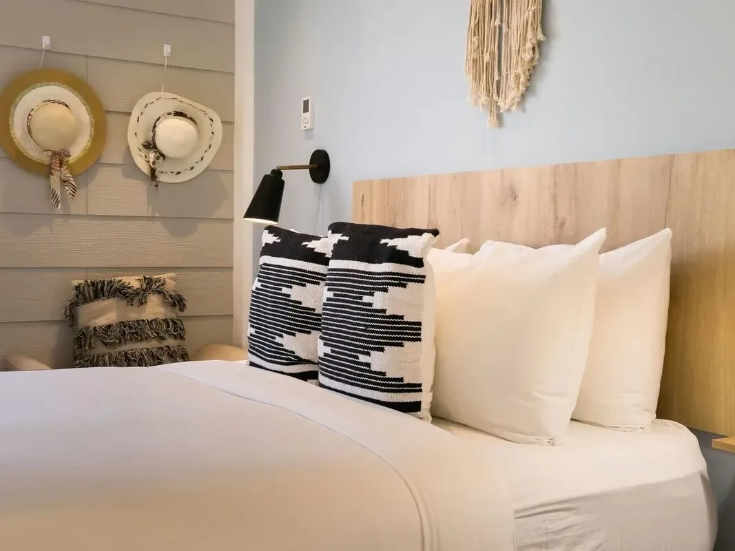 Refined 1BR in Casco Antiguo w/ Balcony