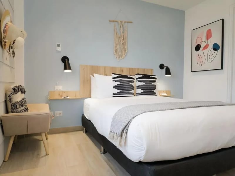 Refined 1BR in Casco Antiguo w/ Balcony
