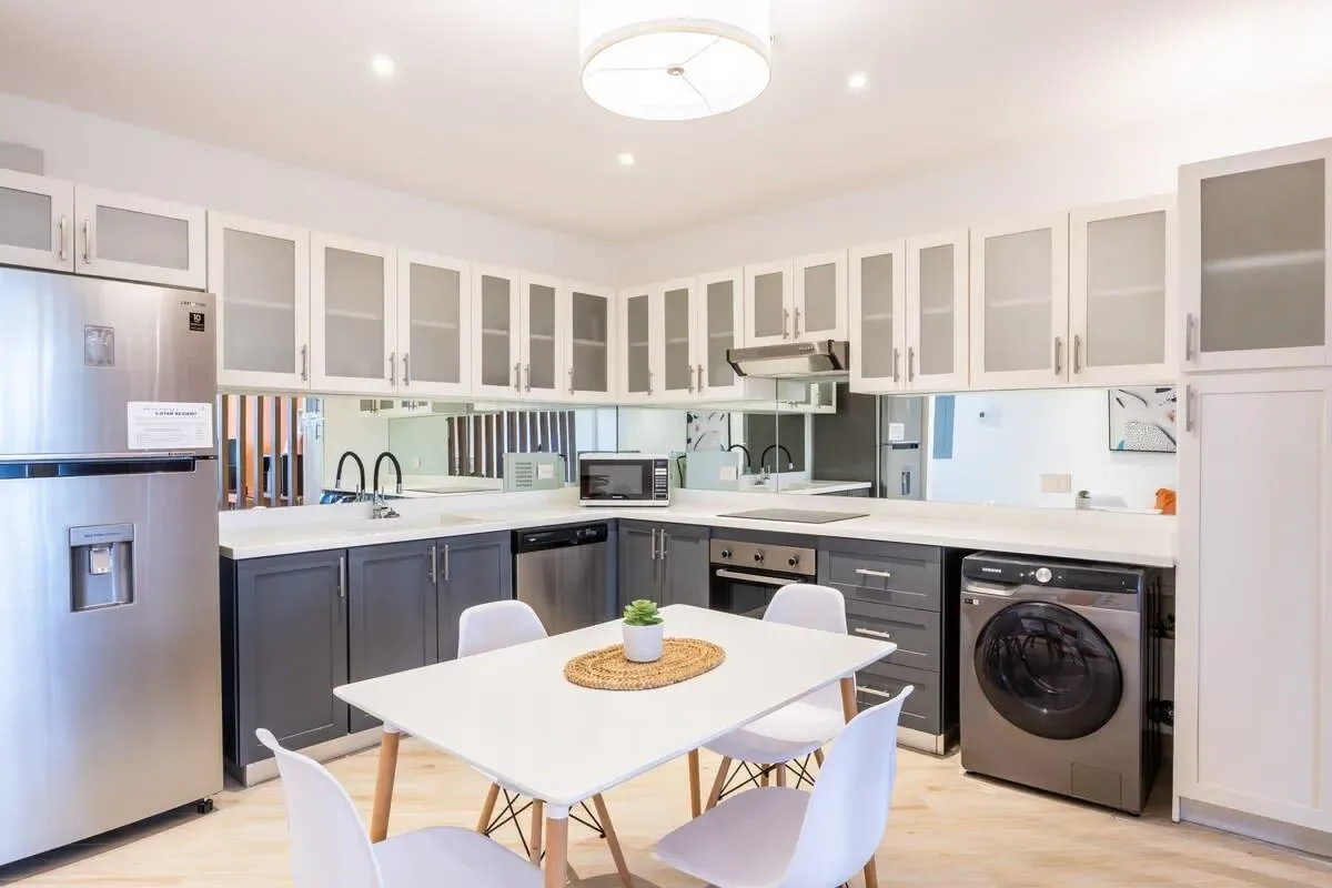 Refined 1BR in Casco Antiguo w/ Balcony