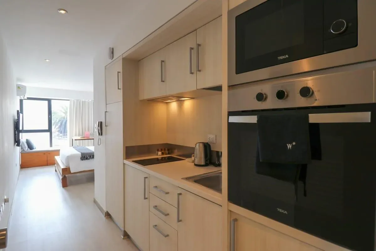 Spacious Loft w/AC in Barranco
