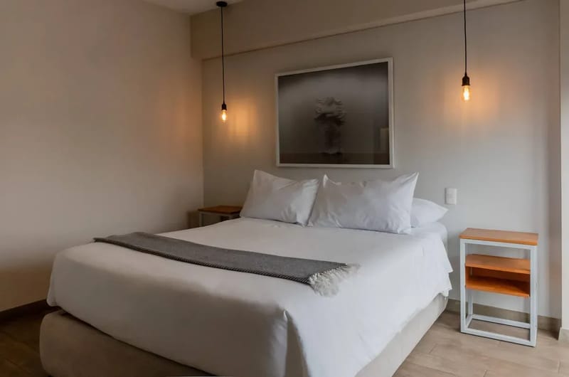 High Ceiling and Classy 2BR in Miraflores