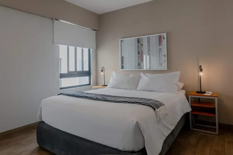 High Ceiling and Classy 2BR in Miraflores
