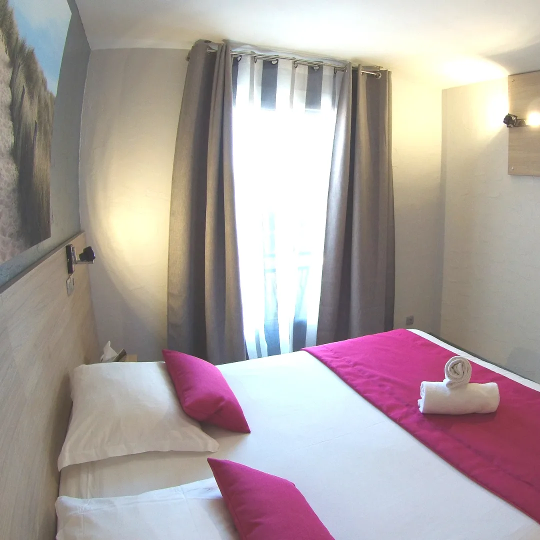 Atoll Hotel room