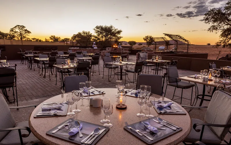 Dinner setting