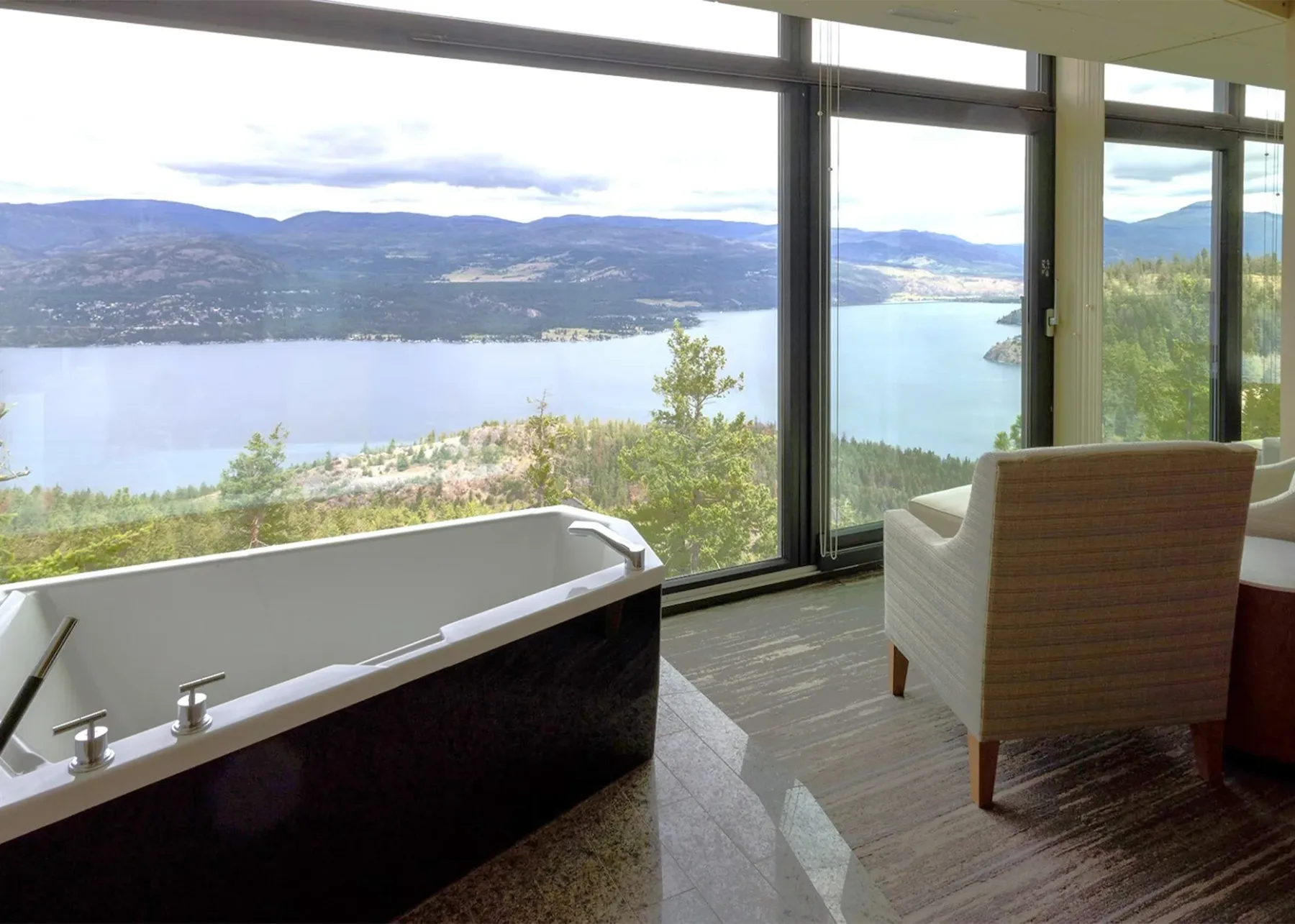 Lake View room with king bed