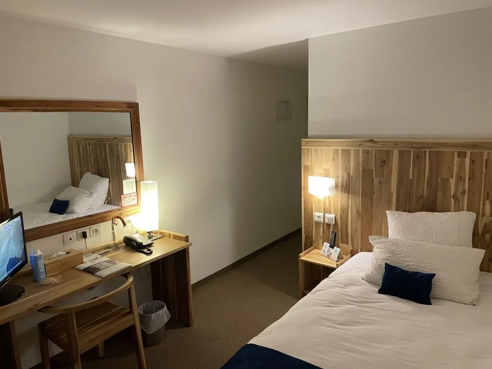 Guest room