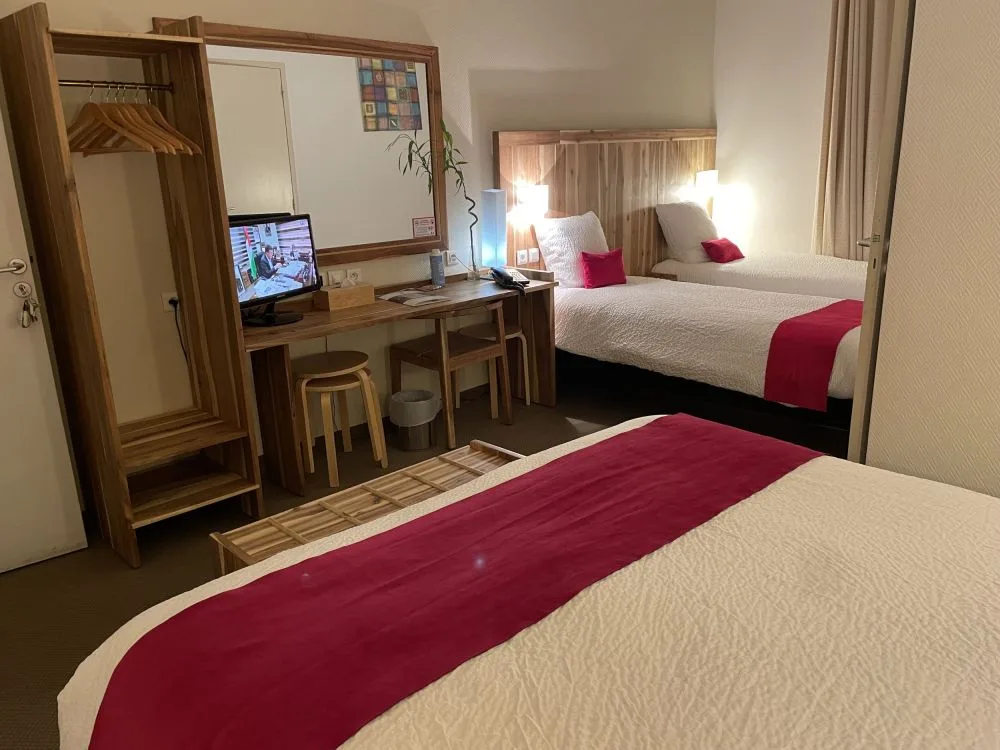 Guest room