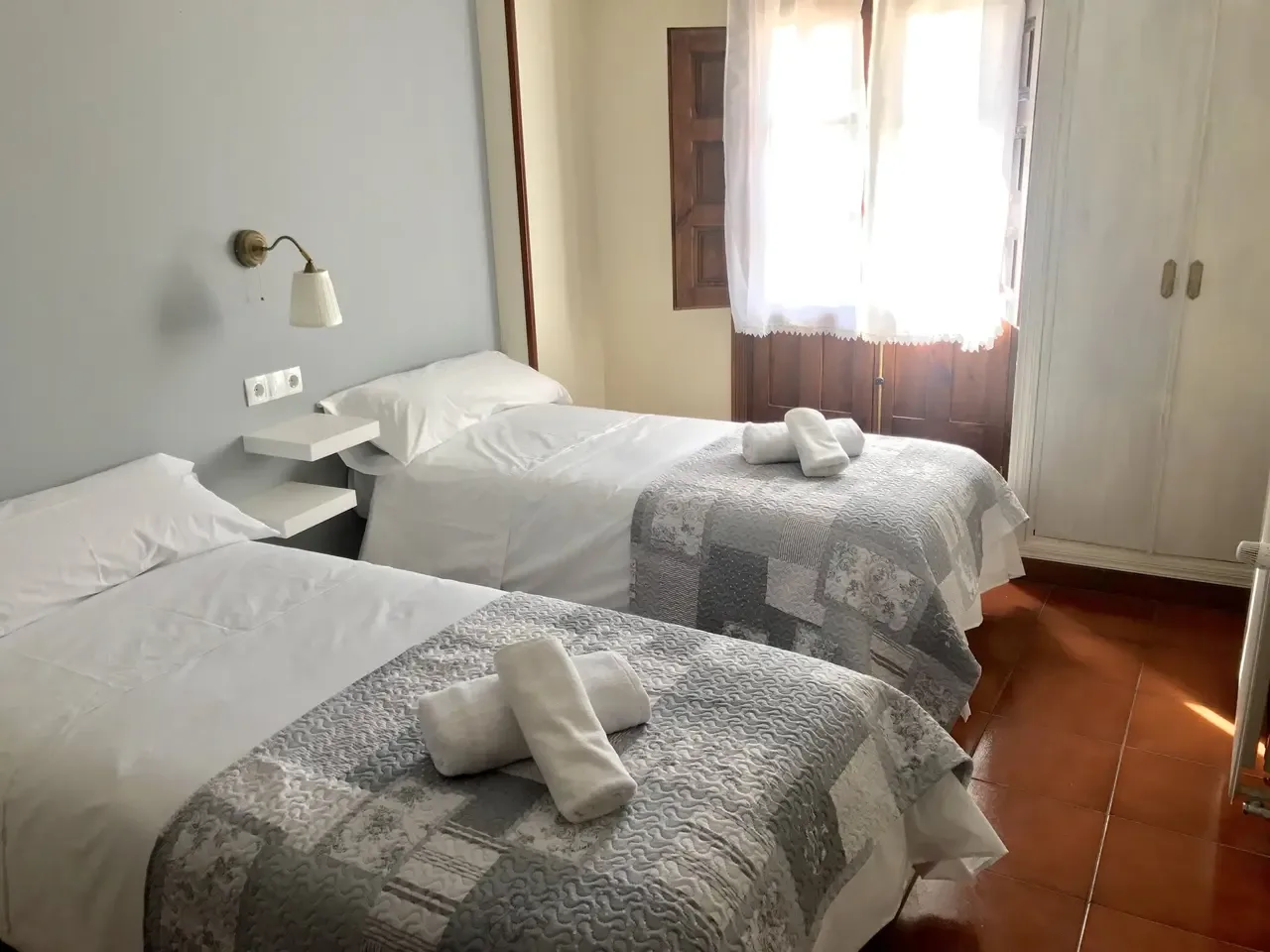 Double Room · 6/7