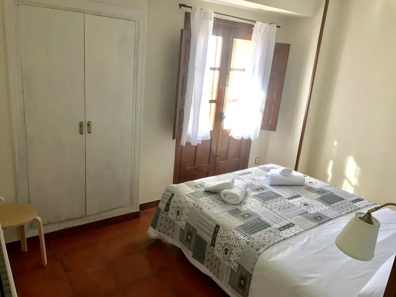 Double Room (2 Beds) · 4/4